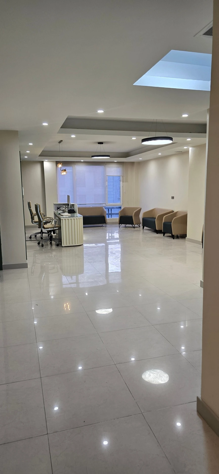 نمای کلینیک دیالاین، ارائهدهنده خدمات تخصصی دیابت، درمان زخم و اسکار.
